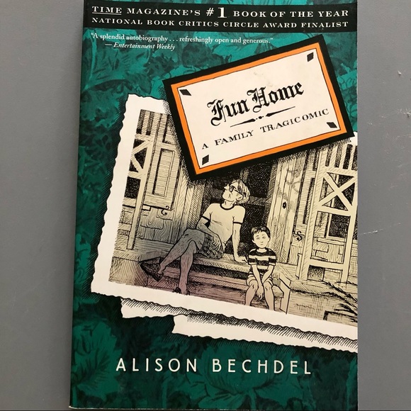 Fun Home: A Family Tragicomic by Alison Bechdel Graphic Novel Paperback - Picture 1 of 4